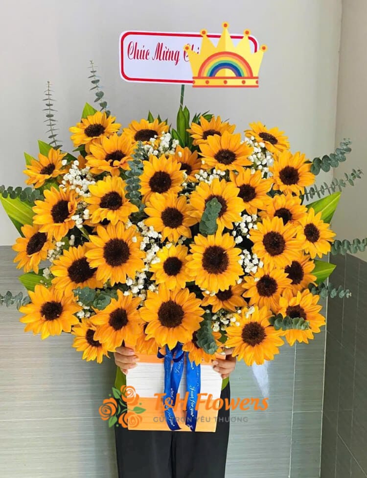 Hướng dẫn cách bó hoa hướng dương đẹp, đơn giản
