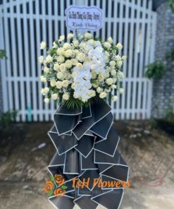 kệ hoa viếng hiện đại